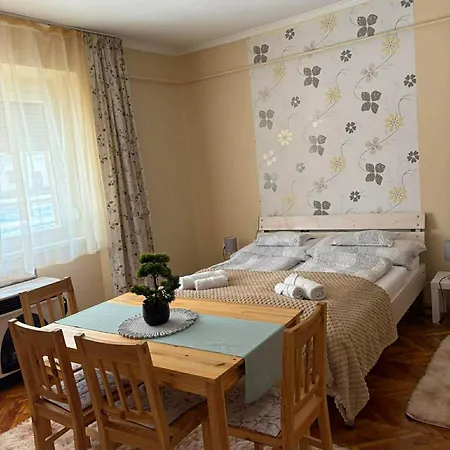Csilla Apartamento Makó